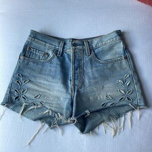Levi’s 501 eyelet shorts